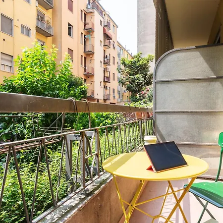 Salutati Flexyrent Ac Apartment